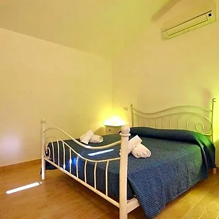 Isa - With Private Pool In Costa Rei Just 500 Meters From The Sea Villa